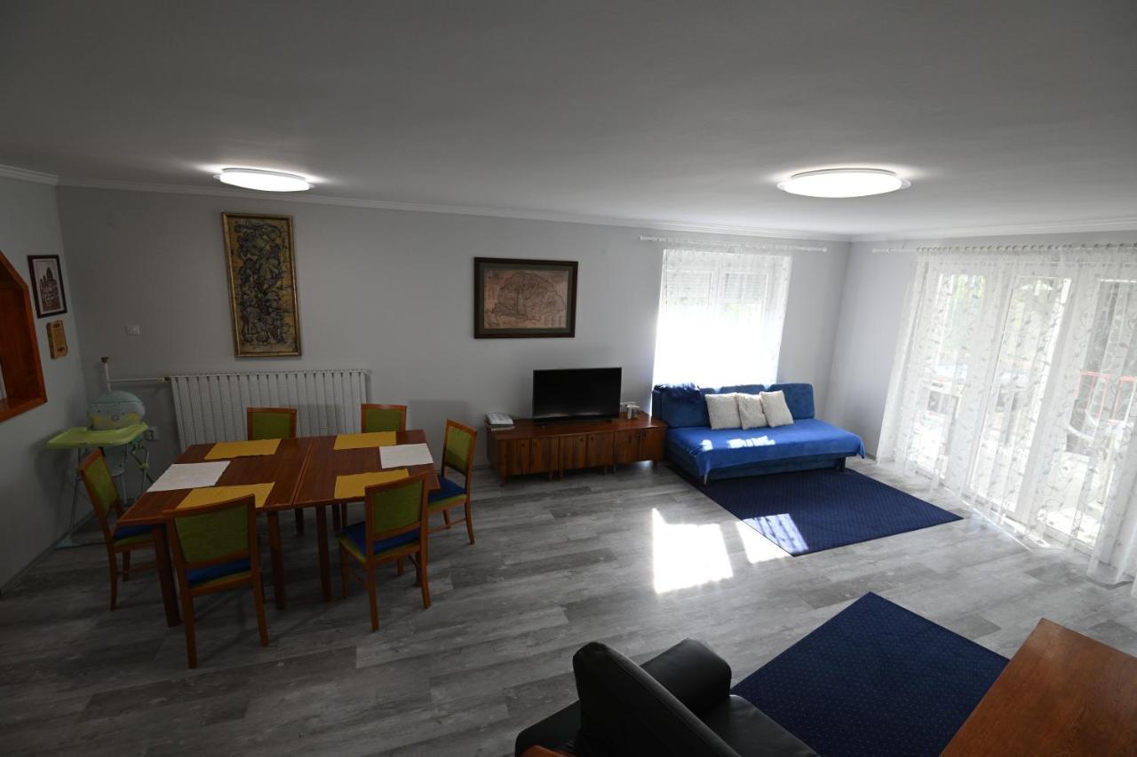 Borbarat Vendeghaz Villa Eğri Dış mekan fotoğraf